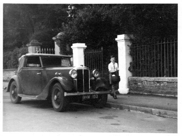 Daimler at The New House, Frenchay about 1950 with John